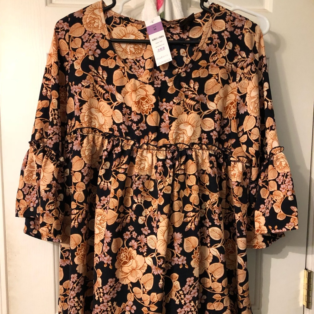 NWT Agnes & Dora Sway top
